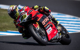 Hasil Race 2 WSBK Australia 2022 : Alvaro Bautista Menutup Musim Dengan Kemenangan