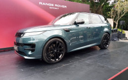 Range Rover Sport Terbaru Resmi Dijual Rp4,2 Miliar di Indonesia