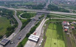 Tinjau Tol Trans Jawa Jelang Nataru, Komisi V DPR RI: PUPR Perhatikan Tol Mojokerto-Kertosono