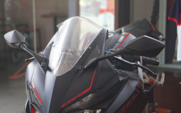 Sobat yang Mudik Lebaran Pakai Motor yang Memiliki Windshield Wajib Simak Tips Ini