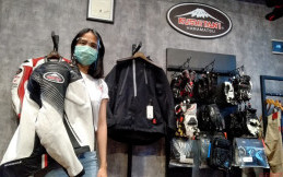 Cari Riding Gear Berkualitas? Merek Kushitani Bisa Jadi Pilihan  