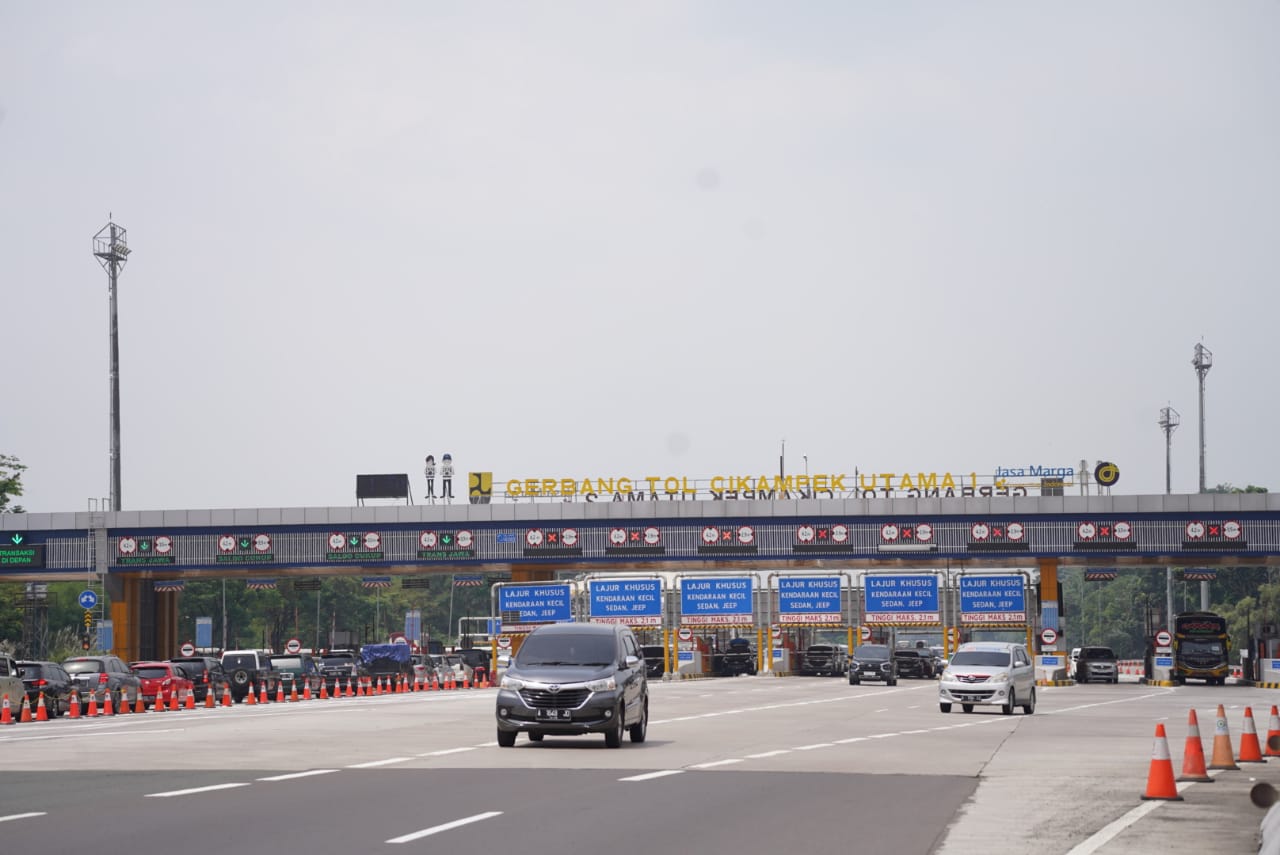 Jalan Tol dari Beton, Amankah untuk Ban Mobil Pemudik Lebaran?