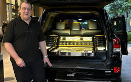 Toyota Land Cruiser VX200 Born to Conquer Modifikasi Audio Ultra Mewah