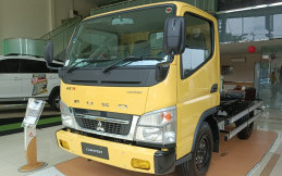 Mitsubishi Fuso Pimpin Kendaraan Niaga 2024, Servis Komplit 2025 Disiapkan