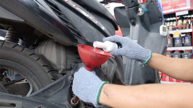 Servis Motor di Planet Ban, Membuat Mesin Motor Seperti Baru