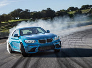 Ini Yang Membuat BMW M2 Coupe Gampang Diajak Ngedrift