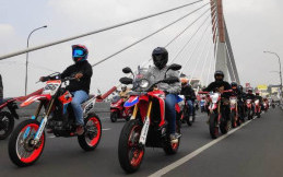Cara Honda Perkenalkan Konsep Modifikasi Supermoto 