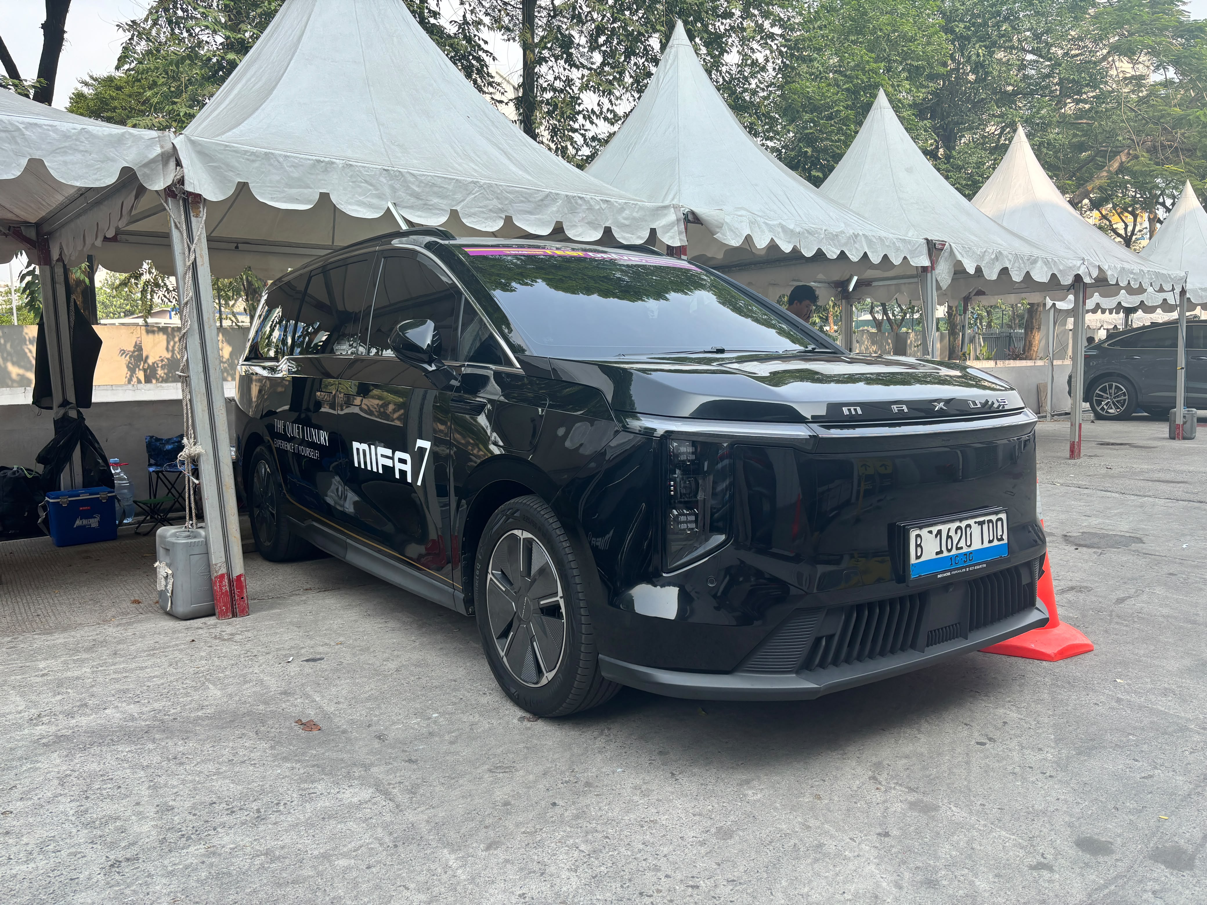 Maxus Mifa 7, MPV Listrik Premium untuk Keluarga Modern
