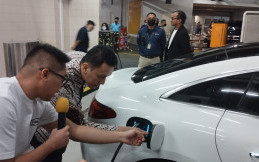 Gunakan Charging Station Mobil Listrik di Mall, Segini Biayanya