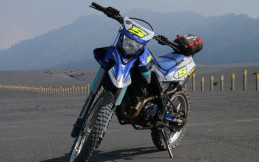 Dua Spare Parts Ini Bisa Turunkan Tinggi Yamaha WR 155 R
