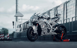 KTM 990 RC R 2025 Siap Meluncur, Jadi Superbike Jalanan Bagi Pecinta Balap