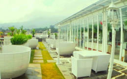 Nicole's Kitchen and Lounge Cimacan,Tempat Makan Nuansa Alam Pas Buat Keluarga dan Komunitas