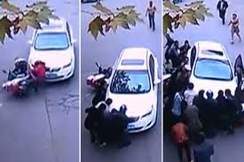 Dua Kali Masuk Kolong Mobil, Balita Ini Selamat