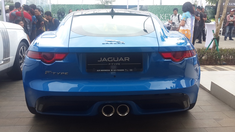 Melihat Spesifikasi dan Ketangguhan Jaguar F-Type British Design Edition