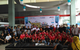 AXIC Ajak Komunitas Mobil di Palembang Belajar Defensive Driving 