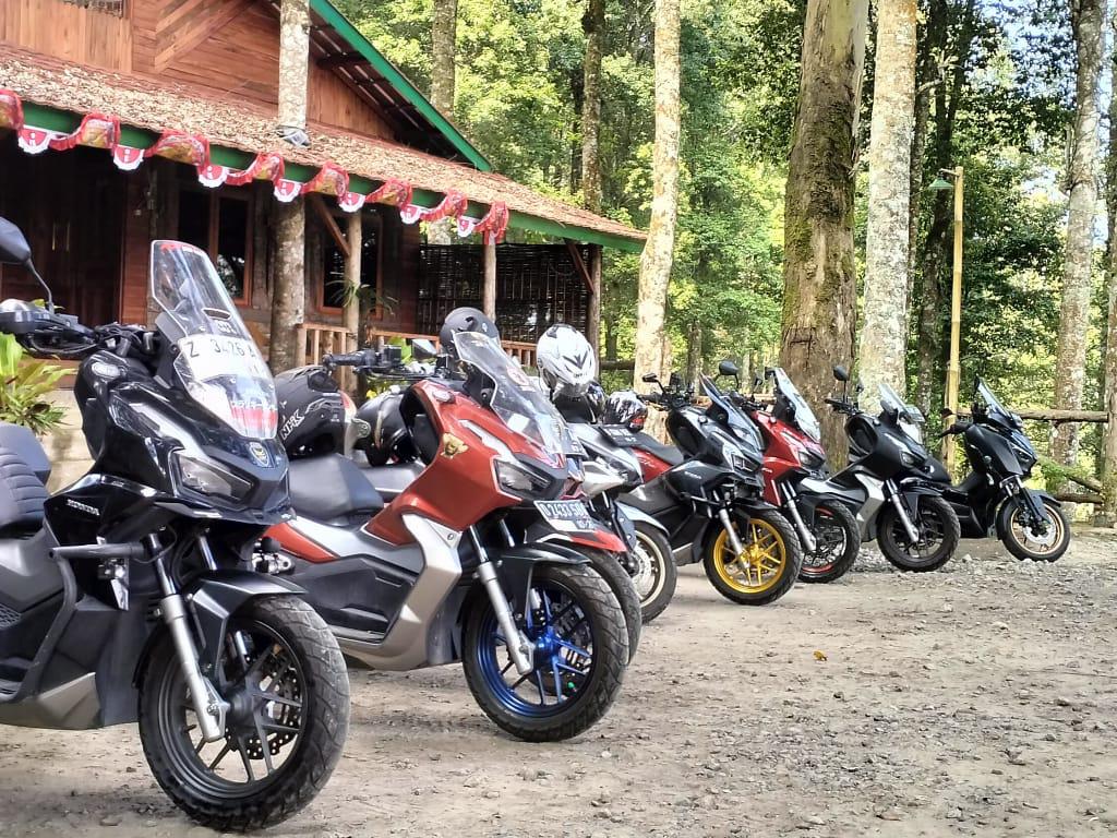 ADV Riders Bandung Ajak Anggota Riding Menikmati Gunung dan Pantai