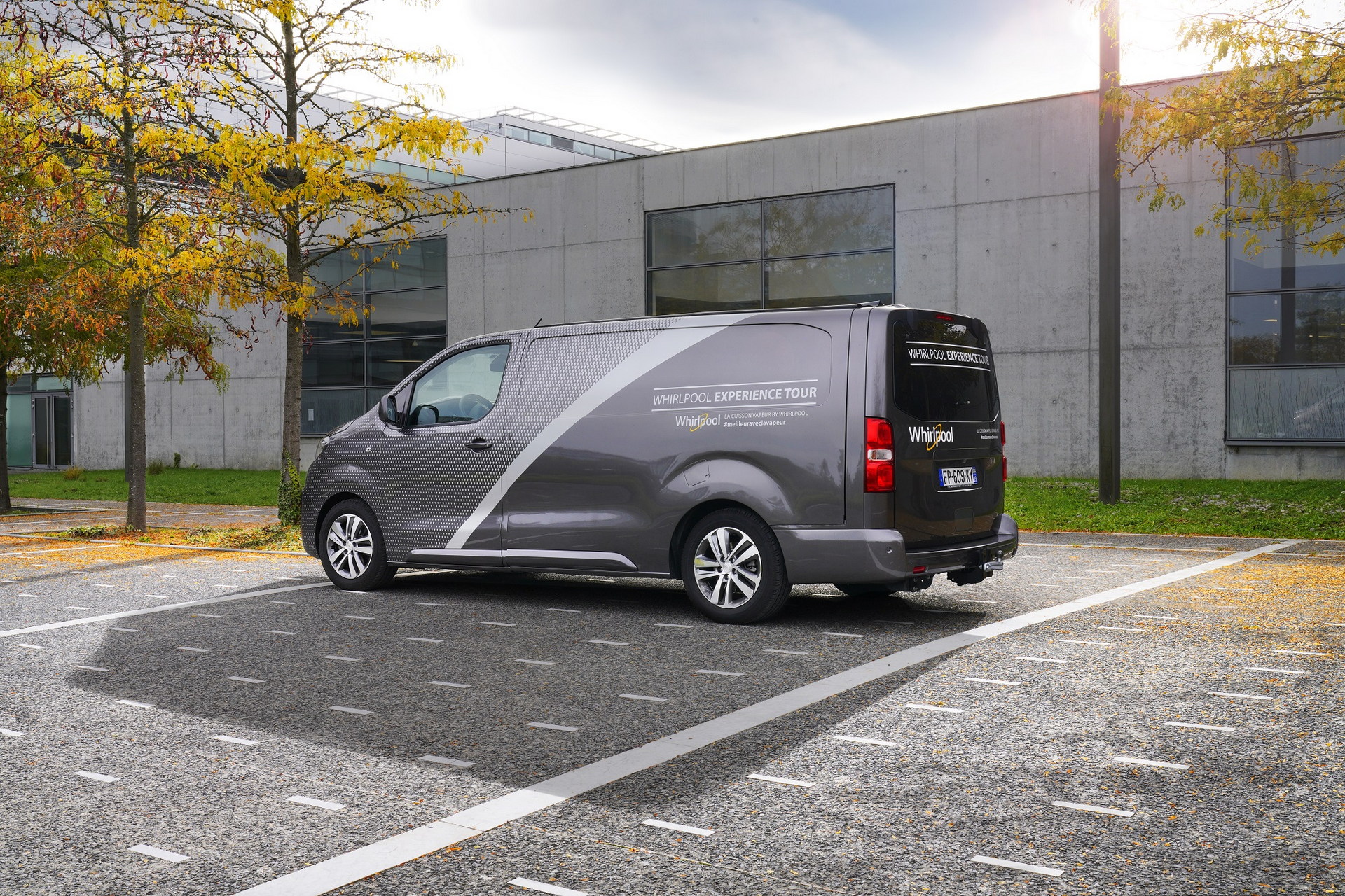 Peugeot Expert Disulap jadi Food Truck, Lengkap Dengan Dapur Outdoor