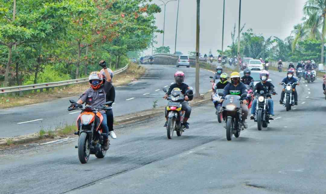 Gabungan Komunitas Motor Gelar Bakti Sosial ke Panti Asuhan dan Korban Bencana