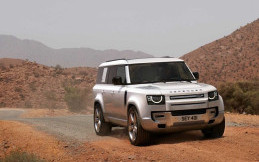 Land Rover Defender 130 Meluncur, Hadir dengan Konfigurasi 8 Tempat Duduk