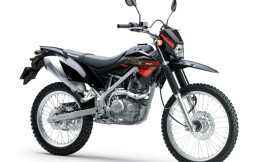 Kawasaki KLX150L Diberi Striping Baru Bernuansa Retro
