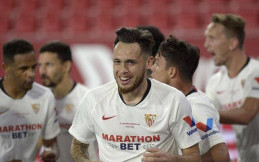 Ada Logo Valvoline di Kostum Club La Liga Sevilla