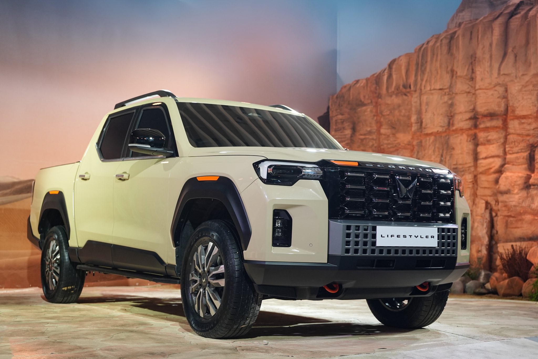 Mahindra Scorpio Lifestyler, SUV Tangguh Rp300 Jutaan