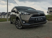 Review Mobil Bekas : Toyota Sienta V 2016