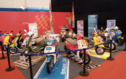 Mengenal Komunitas Kalcer Skuter yang Tampil 'Centil' di IMOS 2024