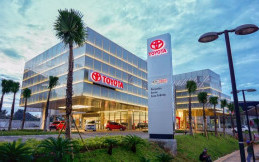 Beli Mobil Toyota di Akhir Tahun, Banyak Program Menarik Loh!!