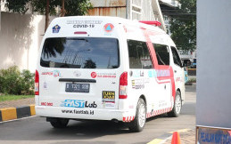 Usai Swab Tes 5 Ribu Orang, Mobil Laboratorium Covid-19 Pamit dari Surabaya