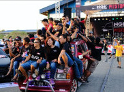 Puluhan Komunitas Mobil di Surabaya Berkumpul di 'NGK Pitstop' 2018