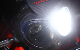 Cara Agar Lampu Depan Motor Tetap Terang Saat Mudik Lebaran 