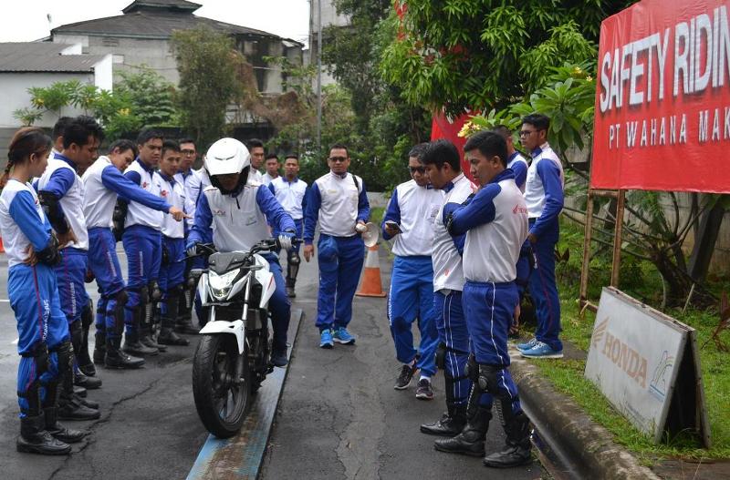 Asah Kemampuan, 19 Instruktur Honda Ikuti Sertifikasi Safety Ridding 