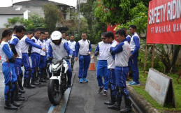 Asah Kemampuan, 19 Instruktur Honda Ikuti Sertifikasi Safety Ridding 