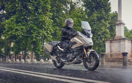 Honda New NT1100, Motor Sport Touring Bertampang PCX 160 Dibanderol Rp263 Jutaan