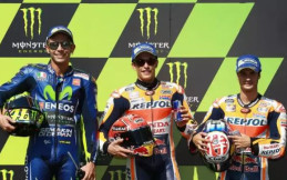 Rossi: Honda Jagonya Balap Flag-to-flag Ketimbang Yamaha