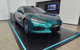 Danza Z9GT, Mobil Listrik Bertenaga 1.140 Dk dengan Fitur Crab Walk