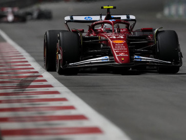 Menjalani Musim 2025 Sulit, Lewis Hamilton Tidak Menyesal Gabung Scuderia Ferrari