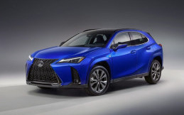 Lexus UX 300h Mempertegas Posisi sebagai Hybrid Performa Tinggi