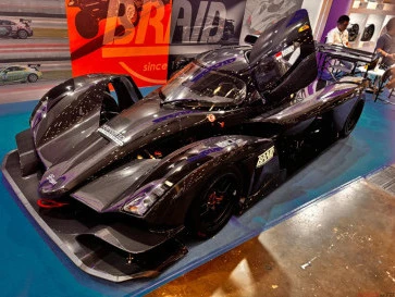 Mengintip Sangarnya Mobil Balap Praga R1 di Indonesia