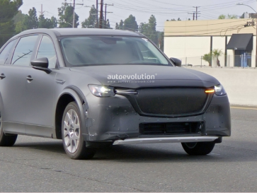 Mazda Tertangkap Uji Coba SUV Listrik Generasi Baru, Intip Bocorannya