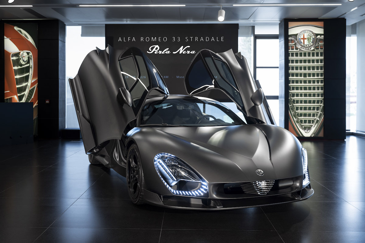Alfa Romeo 33 Stradale &ldquo;Perla Nera&reg;&rdquo;
