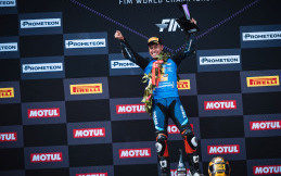 Aldi Satya Mahendra Jadi Pembalap Indonesia Pertama Meraih Gelar Juara Dunia