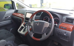 Segini Upgrade Head Unit Toyota Vellfire Generasi Kedua