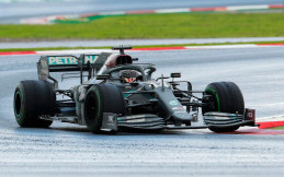 Sah! Lewis Hamilton Lanjutkan Musim 2021 Bersama Mercedes-AMG Petronas
