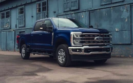 Ford F-250 2026 Bermesin V8 7.300 cc, Dijuluki 
