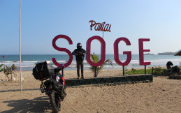 Pantai Soge Pacitan yang Memesona