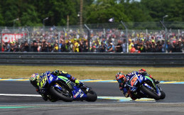 Stoner Salahkan Vinales dan Rossi Atas Kegagalan Yamaha