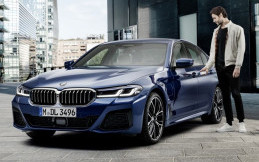 BMW Gaet Apple Jadikan Ponsel Bisa Operasikan Mobil