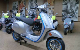 Gencar Jualan di Indonesia, Kapan Piaggio Indonesia Boyong Vespa Elettrica?